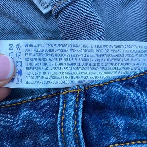 Forever 21 Distressed Straight Jeans Size 27 - Picture 3 of 6